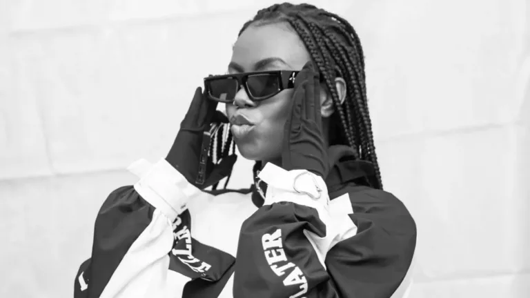 Groovy Jo - Joy Kendi Lyrics