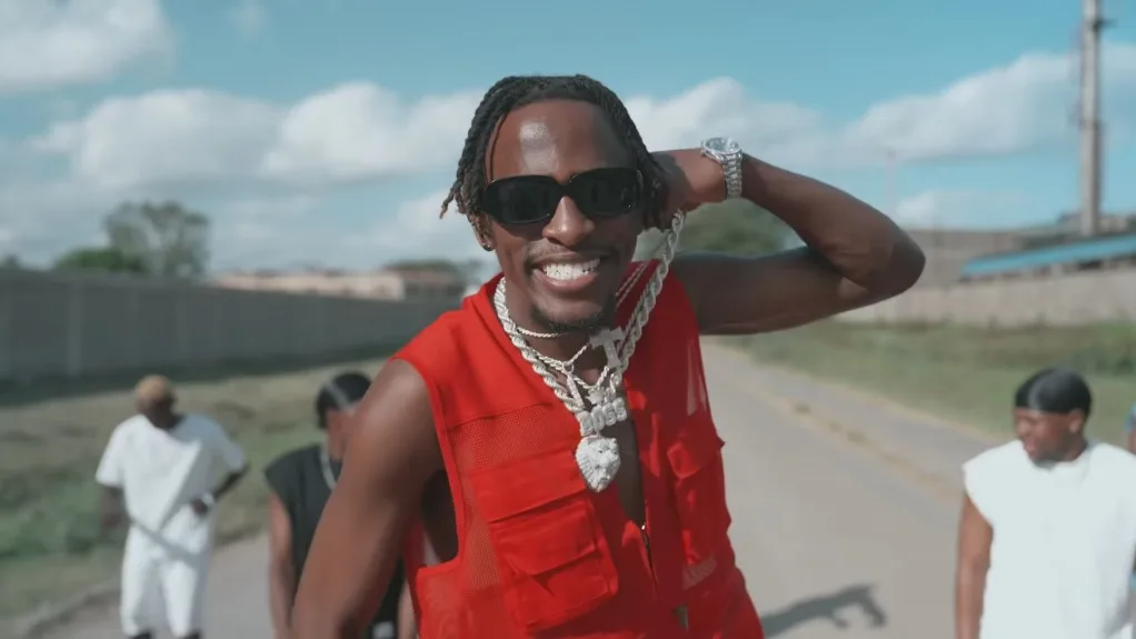 Iyanii – Mikono Juu Lyrics